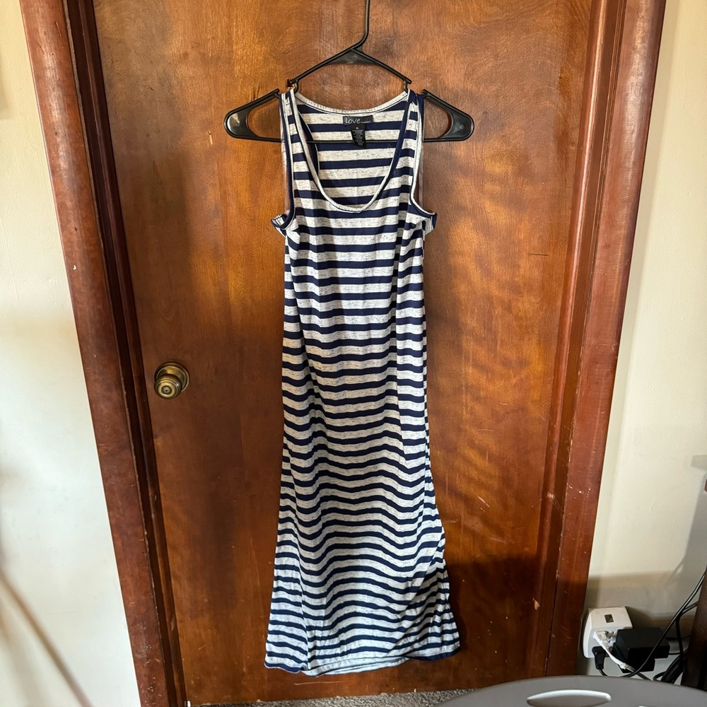 Love by Chesley Long fitted maxi dress. Gray and navy blue. Size extra large